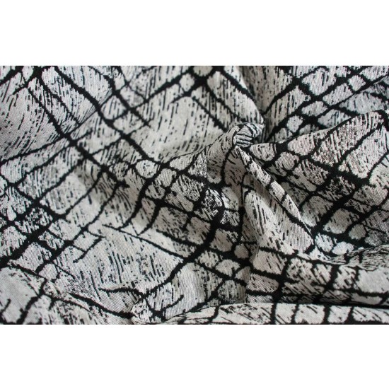 Black & White Reversible Sofa Cover – Modern Geometric Pattern Decorative Throw Blanket