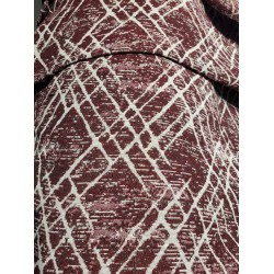 Burgundy & White Reversible Sofa Cover – Geometric Line Pattern Decorative Throw Blanket for Modern Interiors